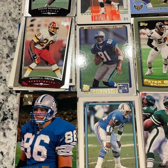 NFL FOOTBALL PLAYERS TRADING CARDS Collectible 80’s 90’s and 2000 LOT OF 190 - Picture 5 of 15